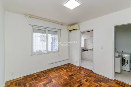 Apartamento com 1 Quarto para alugar, 46m² no Passo da Areia, Porto Alegre