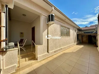 Casa com 3 Quartos para alugar, 117m² no Zona Central, Rio Claro