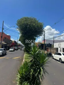 Ponto Comercial para alugar, 40m² no Laranjeiras, Uberlândia