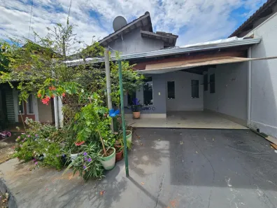 Casa com 2 Quartos para alugar, 101m² no Parque João Braz - Cidade Industrial, Goiânia
