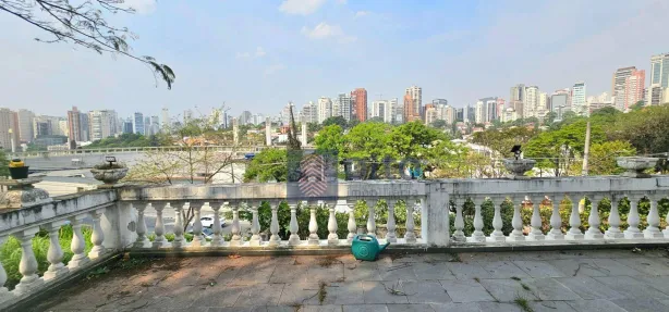 Casa com 3 Quartos à venda, 350m² no Pacaembu, São Paulo