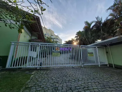 Casa de Condomínio com 3 Quartos à venda, 150m² no Badu, Niterói