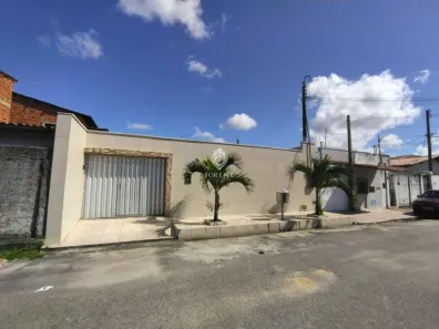 Casa com 4 Quartos à venda, 250m² no Manoel Sátiro, Fortaleza