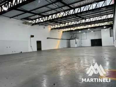 Galpão/Depósito/Armazém com 2 Quartos para venda ou aluguel, 1000m² no Cambuci, São Paulo