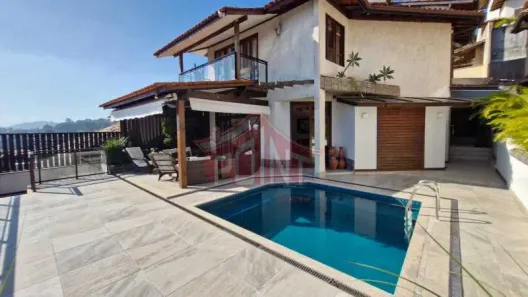 Casa de Condomínio com 3 Quartos à venda, 241m² no Badu, Niterói