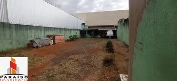 Lote/Terreno com 1 Quarto à venda, 300m² no Custódio Pereira, Uberlândia