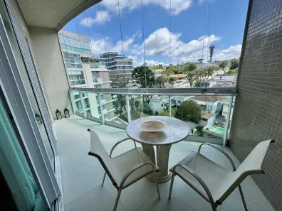 Apartamento com 4 Quartos à venda, 180m² no Mercês, Curitiba