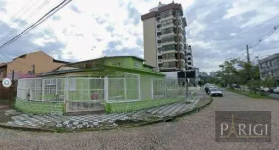 Casa com 4 Quartos para venda ou aluguel, 138m² no Passo da Areia, Porto Alegre