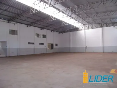 Galpão/Depósito/Armazém para alugar, 1500m² no Nossa Senhora das Graças, Uberlândia