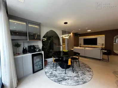 Apartamento com 3 Quartos à venda, 115m² no Canto, Florianópolis
