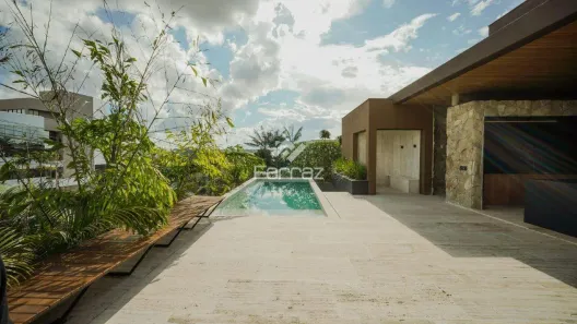 Casa de Condomínio com 4 Quartos à venda, 482m² no Morada da Colina, Uberlândia