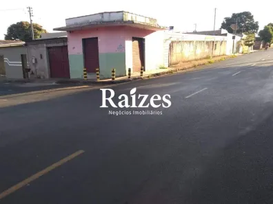 Lote/Terreno à venda, 932m² no Luizote de Freitas, Uberlândia
