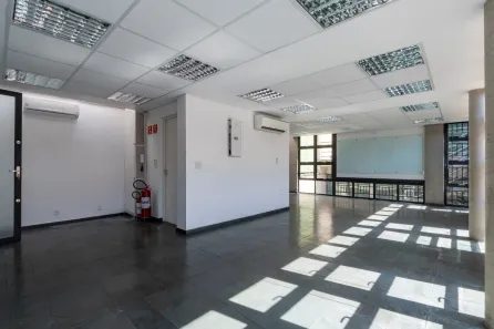 Casa para alugar, 400m² no Vila Ipojuca, São Paulo