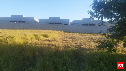 Lote/Terreno à venda, 300m² no Bairro Pacaembu, Americana