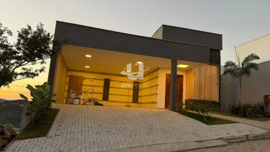 Casa de Condomínio com 3 Quartos à venda, 12m² no São Pedro, Juiz de Fora