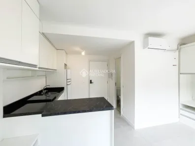 Apartamento com 1 Quarto para alugar, 27m² no Centro Histórico, Porto Alegre