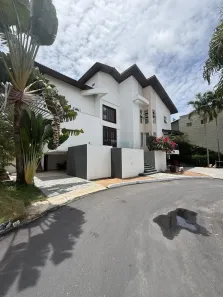 Casa de Condomínio com 4 Quartos para venda ou aluguel, 803m² no Candelária, Natal