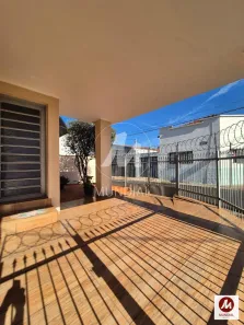Casa com 3 Quartos para alugar, 157m² no Campos Elíseos, Ribeirão Preto