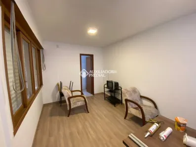 Apartamento com 2 Quartos para alugar, 85m² no Passo da Areia, Porto Alegre