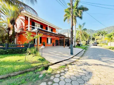 Casa com 4 Quartos à venda, 450m² no Mar Verde II, Caraguatatuba