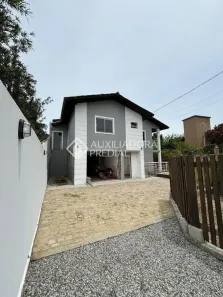Casa com 3 Quartos para alugar, 130m² no Campeche, Florianópolis