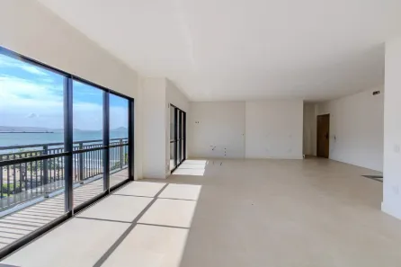 Apartamento com 3 Quartos à venda, 211m² no Cabeçudas, Itajaí