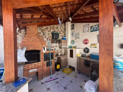 Casa com 3 Quartos à venda, 161m² no Jardim Nápoli, Sorocaba