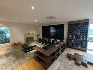Sobrado com 4 Quartos à venda, 740m² no Cidade São Francisco, São Paulo