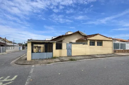 Casa com 2 Quartos à venda, 67m² no Novo Rio das Ostras, Rio das Ostras