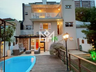 Casa com 3 Quartos à venda, 392m² no Higienópolis, Porto Alegre