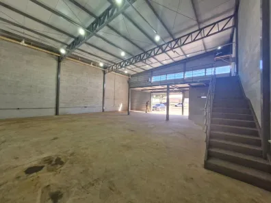 Galpão/Depósito/Armazém para alugar, 294m² no Vila Maria, Aparecida de Goiânia