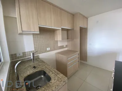 Apartamento com 3 Quartos para alugar, 86m² no Zona 01, Maringá