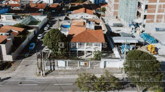 Imóvel Comercial com 6 Quartos à venda, 300m² no Lagoa Nova, Natal