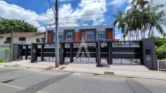 Sobrado com 3 Quartos à venda, 111m² no Iririú, Joinville