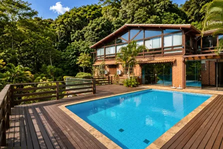 Casa de Condomínio com 4 Quartos à venda, 550m² no Itaipava, Petrópolis