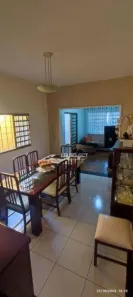 Casa com 3 Quartos à venda, 211m² no Martins, Uberlândia