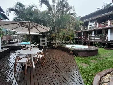 Fazenda/Sítio com 6 Quartos à venda, 250m² no Guarda do Embaú, Palhoça
