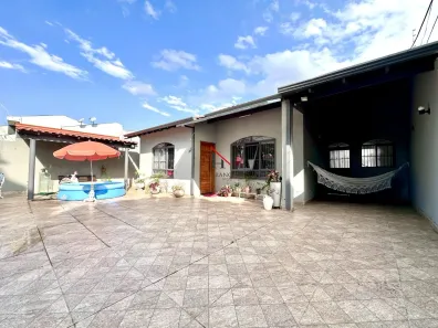 Casa com 5 Quartos à venda, 250m² no Alpes, Londrina