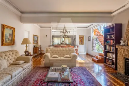 Casa com 7 Quartos à venda, 300m² no Pacaembu, São Paulo