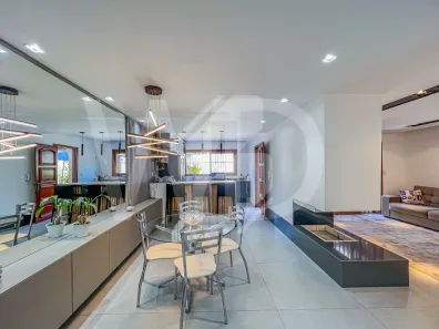 Sobrado com 5 Quartos para venda ou aluguel, 311m² no Chácara das Pedras, Porto Alegre