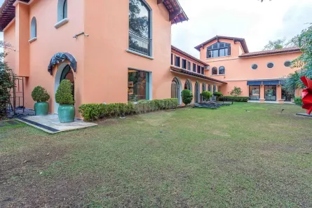 Sobrado com 4 Quartos à venda, 1800m² no Jardim Guedala, São Paulo
