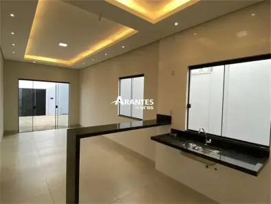 Casa com 2 Quartos à venda, 80m² no Laranjeiras, Uberlândia