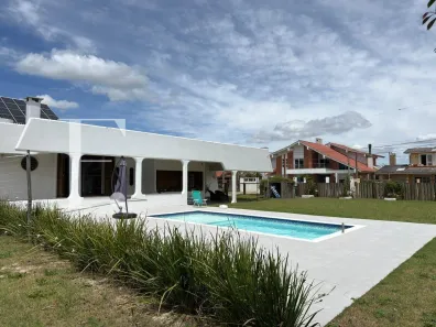Casa com 5 Quartos à venda, 1050m² no XANGRI-LÁ, Xangri-lá