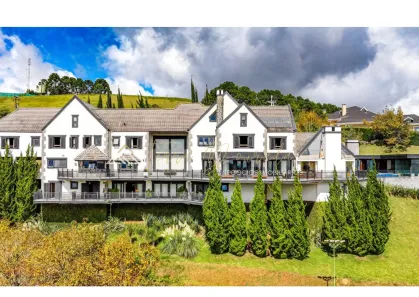 Casa com 9 Quartos à venda, 2400m² no , Campos do Jordão