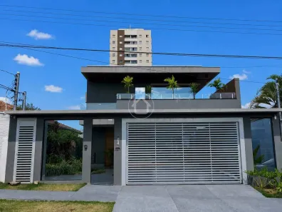 Sobrado com 4 Quartos à venda, 350m² no Monte Castelo, Campo Grande