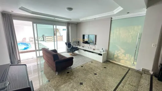Casa de Condomínio com 3 Quartos para alugar, 280m² no Parque Residencial Itapeti, Mogi das Cruzes