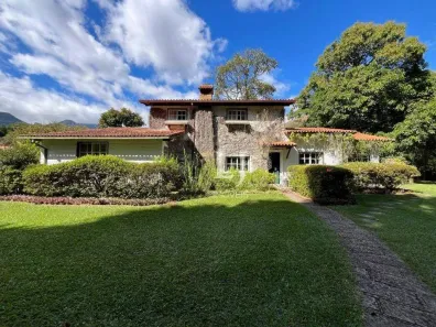 Casa de Condomínio com 5 Quartos à venda, 403m² no Itaipava, Petrópolis