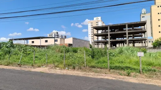 Lote/Terreno à venda, 1081m² no Martins, Uberlândia