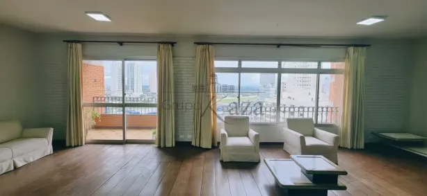 Apartamento com 4 Quartos para alugar, 220m² no Vila Ema, São José dos Campos