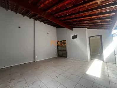 Casa com 4 Quartos para alugar, 270m² no Cidade Jardim, Uberlândia